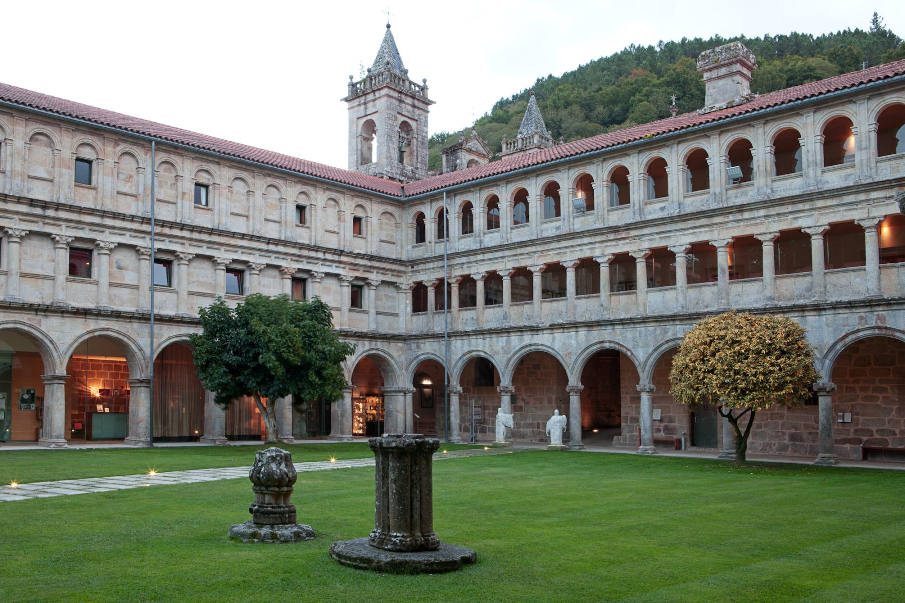 Parador de Santo Estevo_Patio